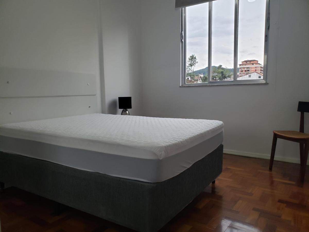 Апартаменты Apartamento No Alto Com Estacionamento E Wi-Fi Терезополис Экстерьер фото